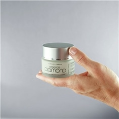 Creme Diário de Luxo Essence Diamond 10 Efeitos - 50ml - PR2010380530 2